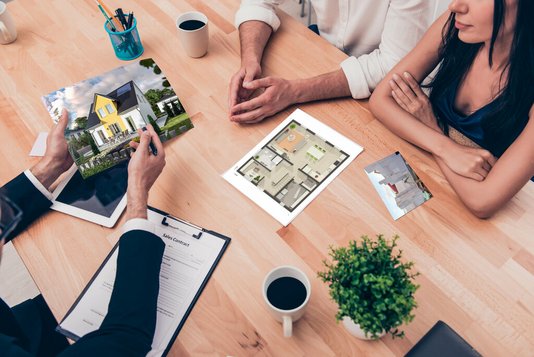 Beratungsgespräch mit Town und Country